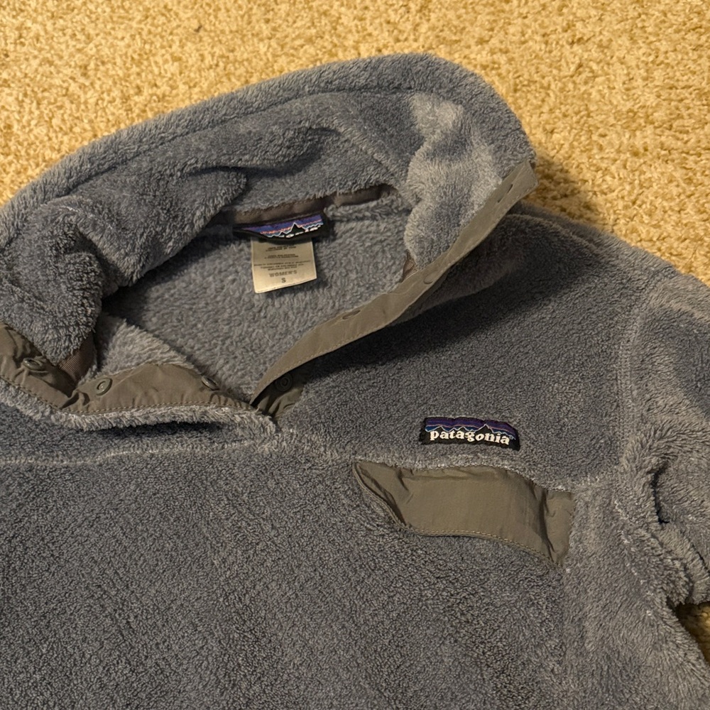 Patagonia Re-Tool Snap Pullover // Woman’s Small // Narwhal Grey